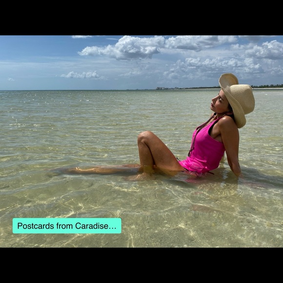 Welcome to Caradise… Enjoy your shopping experience! Reach out to me anytime🌺 - Picture 1 of 1